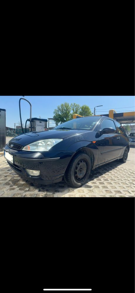 Продава се Ford focus хечбег, напълно обслужен .