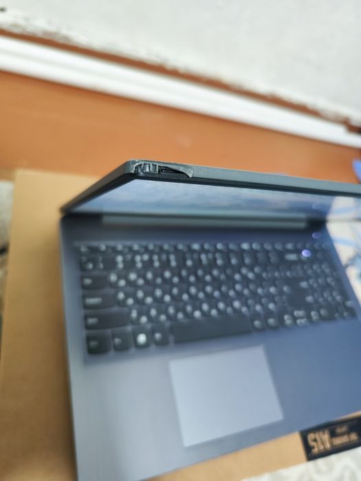 Lenovo IdeaPad 3 15ALC6