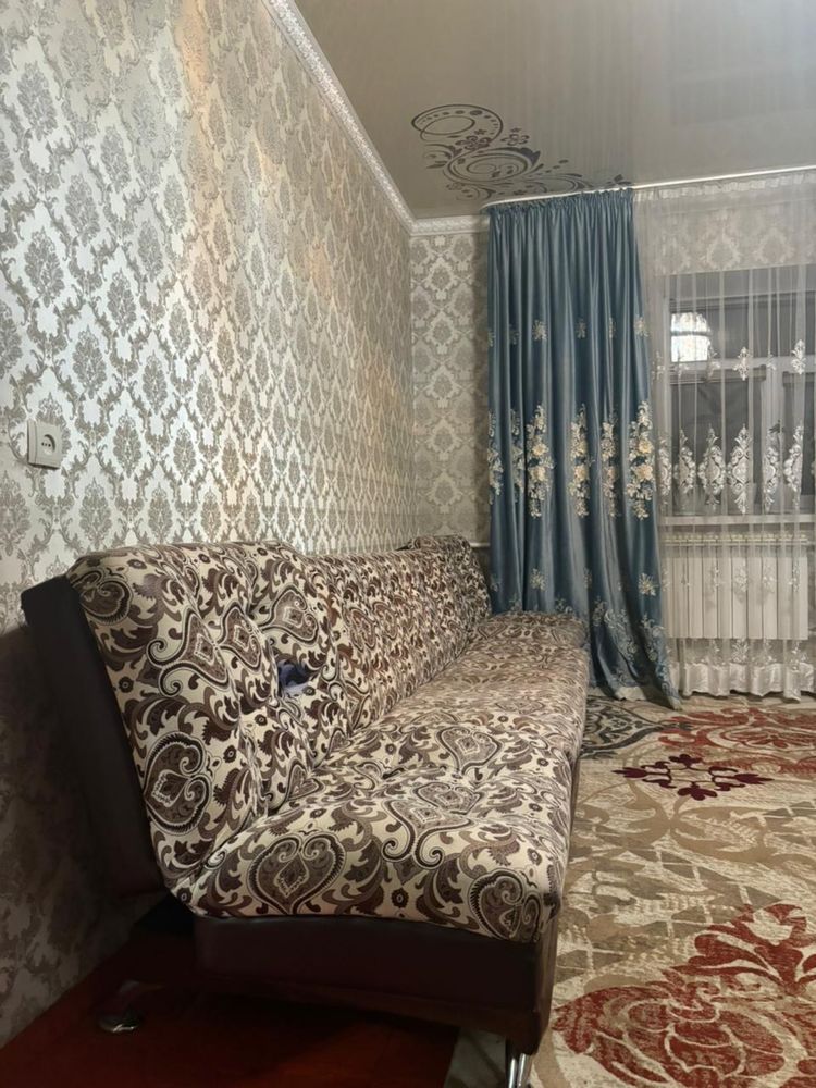 Диван в хорошем качество