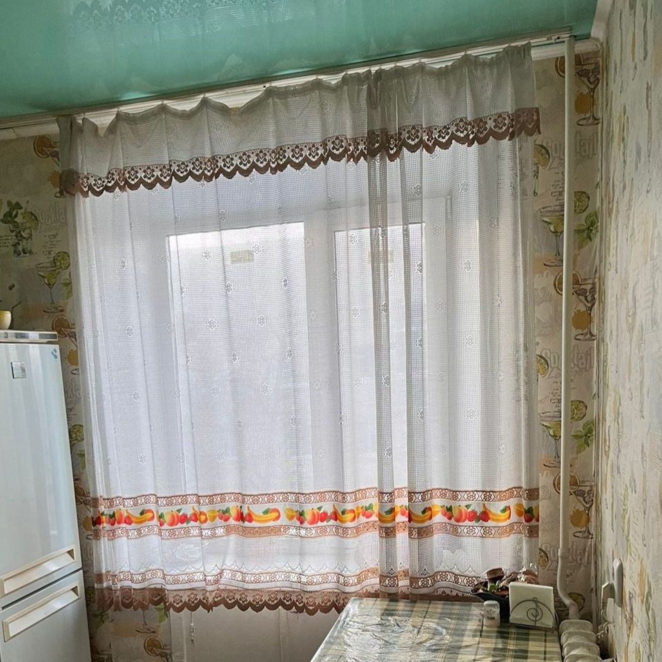 Продам тюль на кухню и в зал