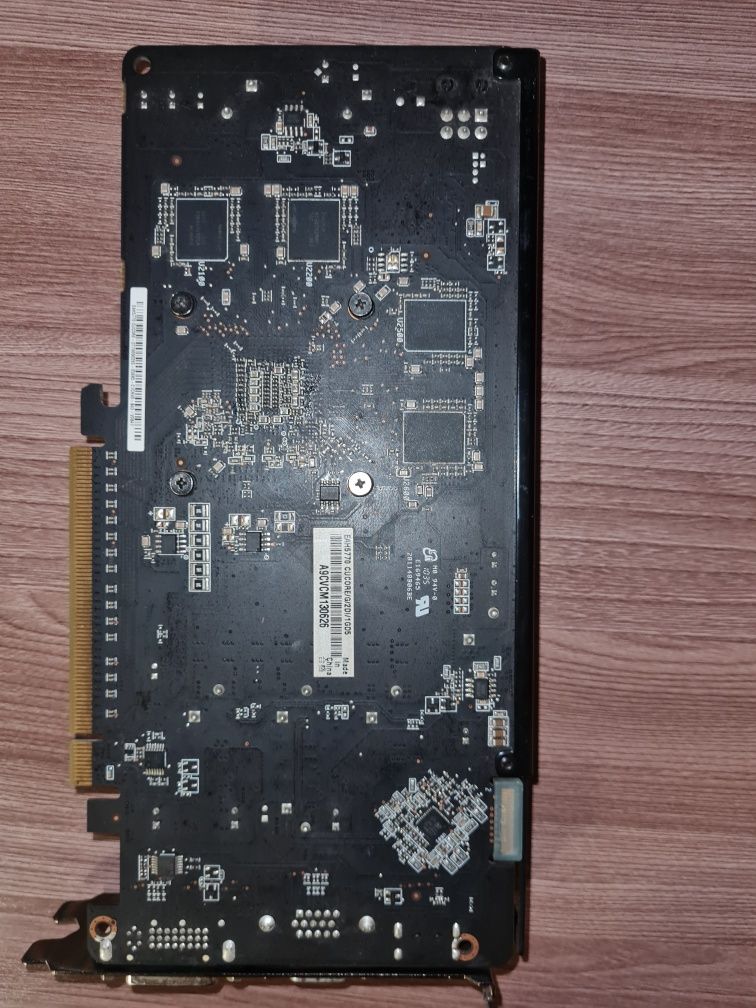 Видеокарта ASUS AMD Radeon HD 5770 1ГБ GDDR5, Ret [eah5770 cucore/g/2d