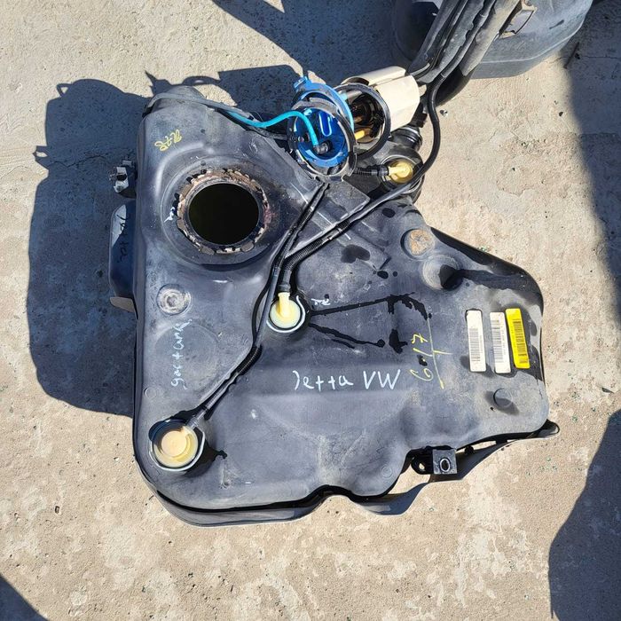 Топливный бак Volkswagen Jetta 2010г-2015г