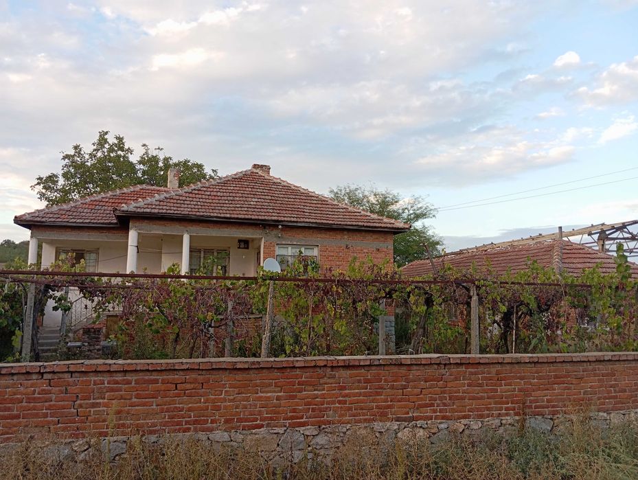 Продава се Къща в с. Коневец, Област Ямбол - 110 кв.м за 139 €/кв.м - Снимка #4