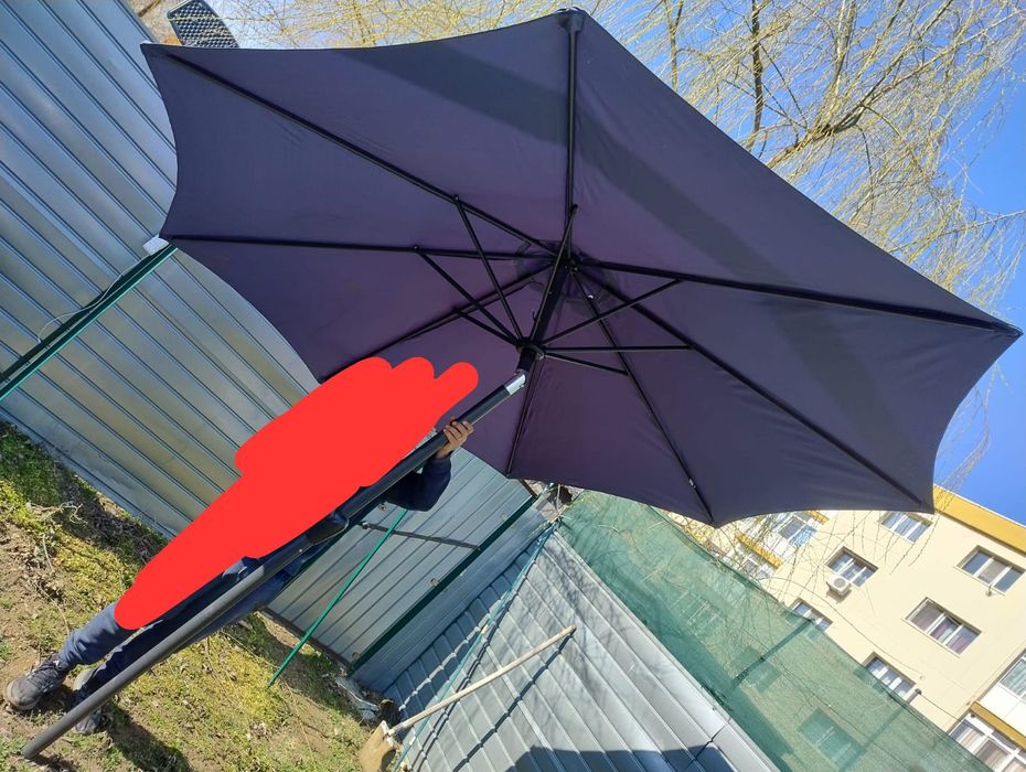 Umbrelă de terasă