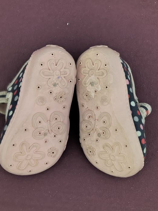 Обувки за прохождане на Колев и Колев