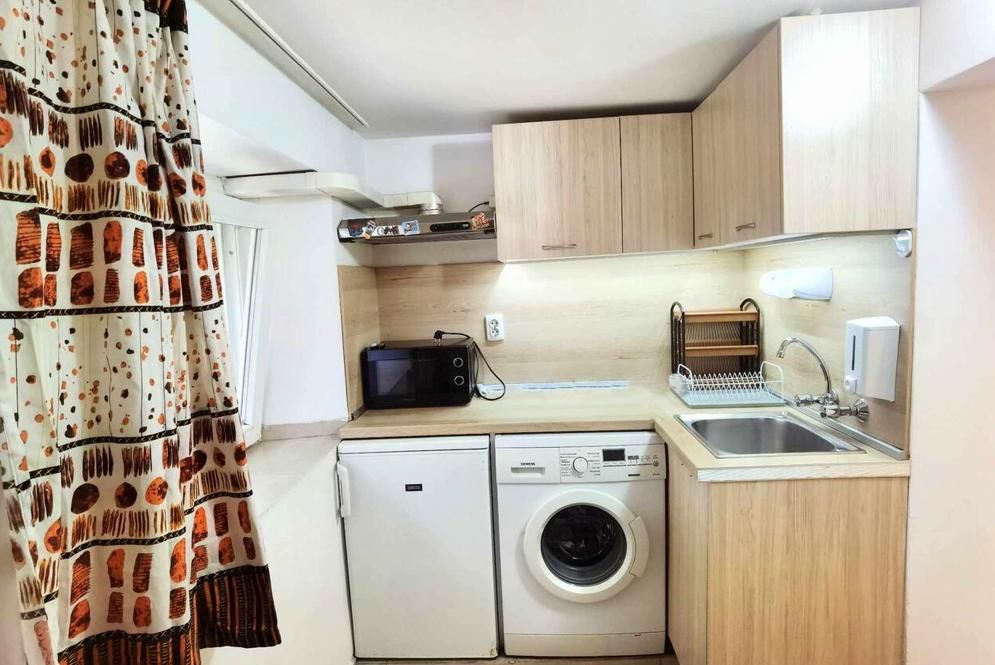 Изгоден ДВУСТАЕН апартамент в района на Центъра/ С ПАРКОМЯСТО!!!