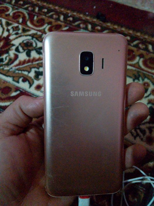 Samsung j2 sotiladi