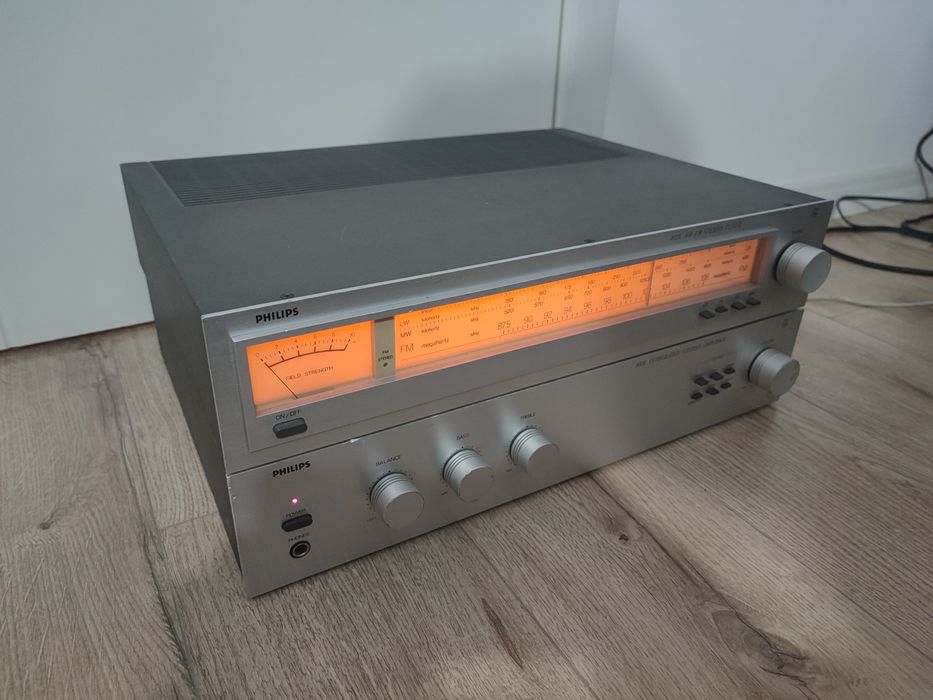 Amplificator Philips 302L si Tuner 102L statie
