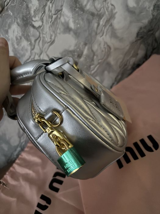Продам женскую сумку MIU MIU, в хорошем состоянии