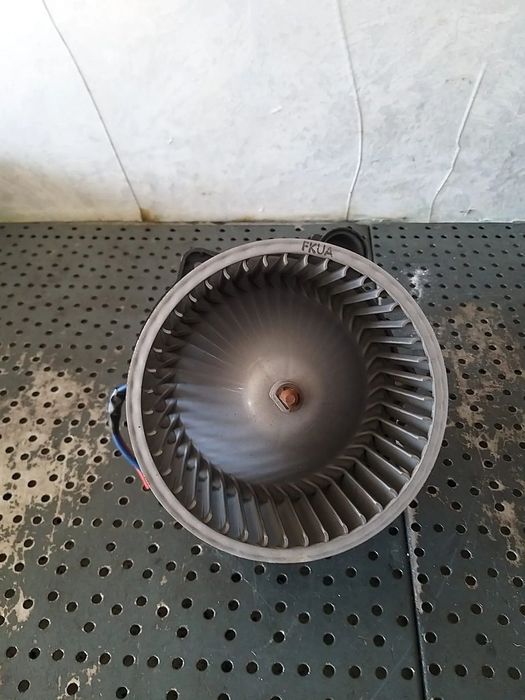 Aeroterma ventilator habitaclu hyundai i20 f008330024