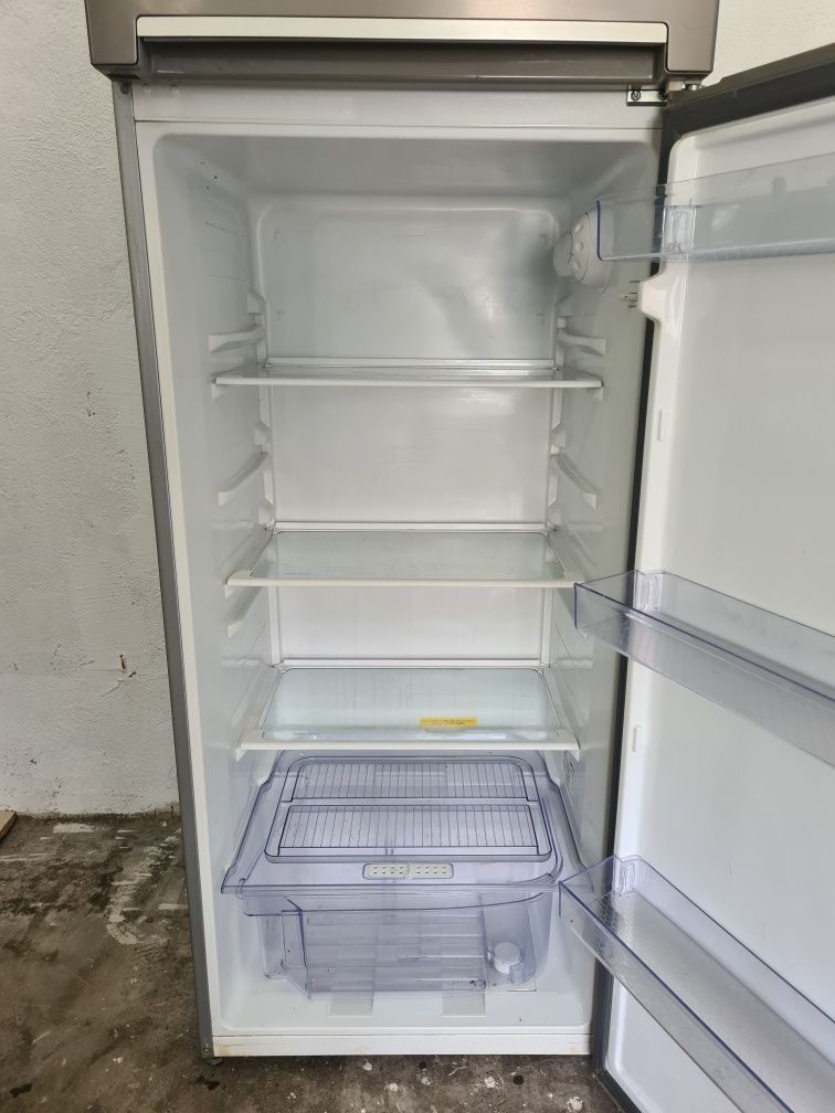 Frigider inox Beko A+