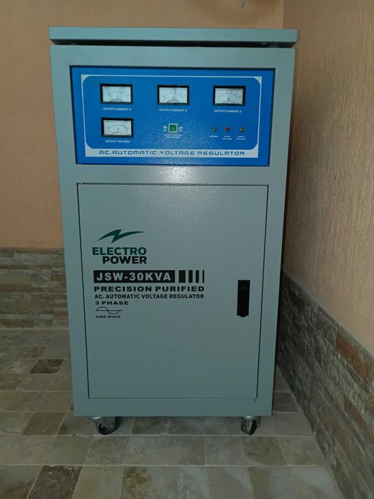 Stabilizator tensiune precizie trifazat 30 kva