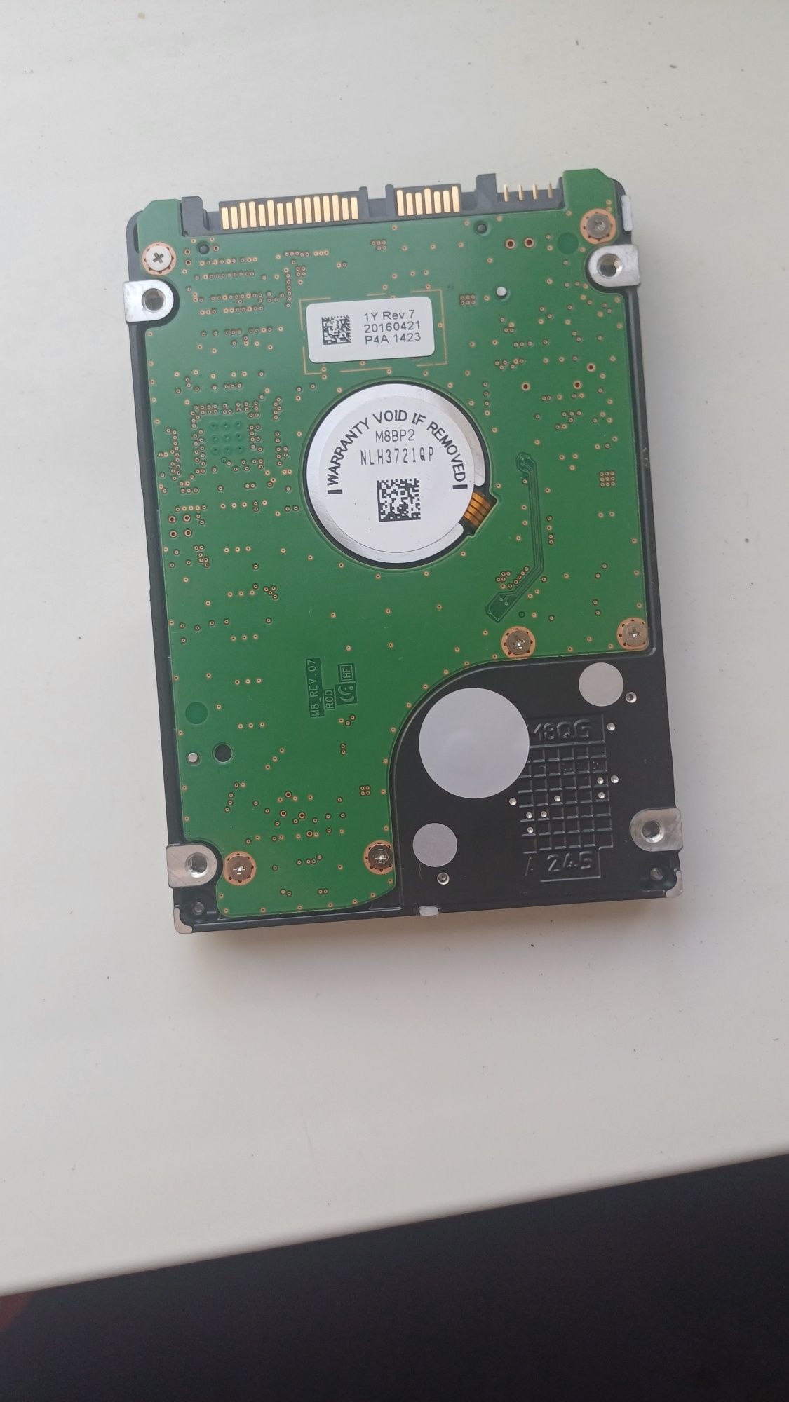 Жесткий диск от seagate на 1тб