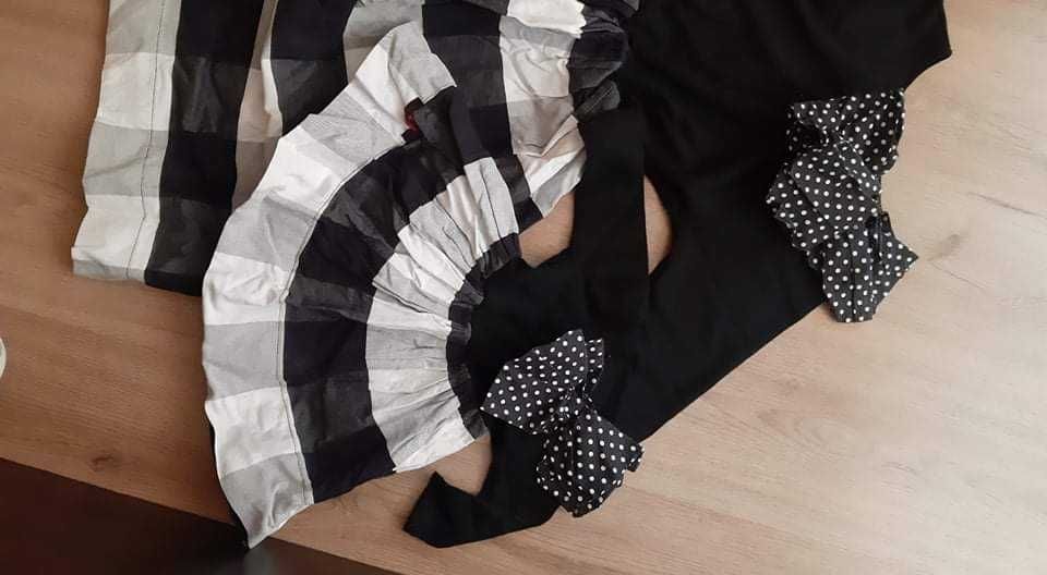 Еднакви рокли за мама и малка дама