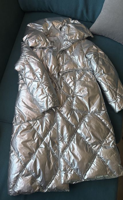 Сребристо дълго яке