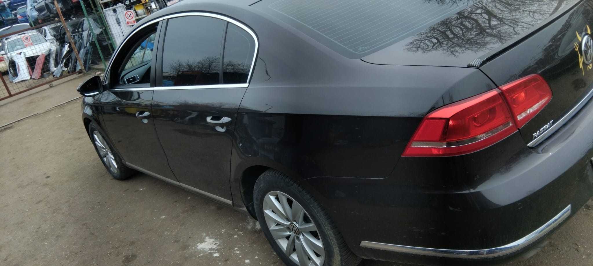 Dezmembrez Volkswagen Passat B7 2.0 TDi an 2010 cod motor CFFB