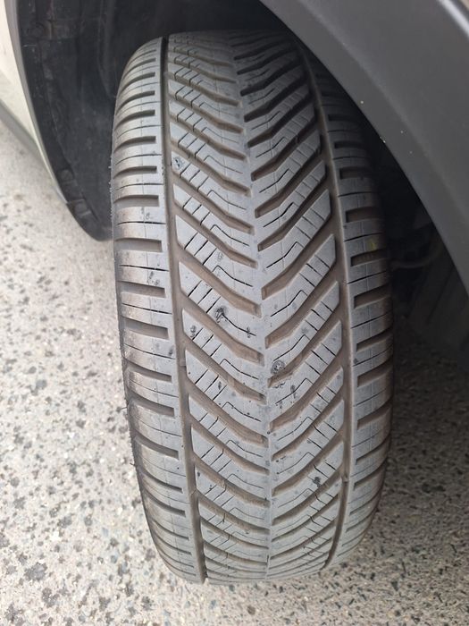 Anvelope All Season 215 55 r17 XL Continental Taurus