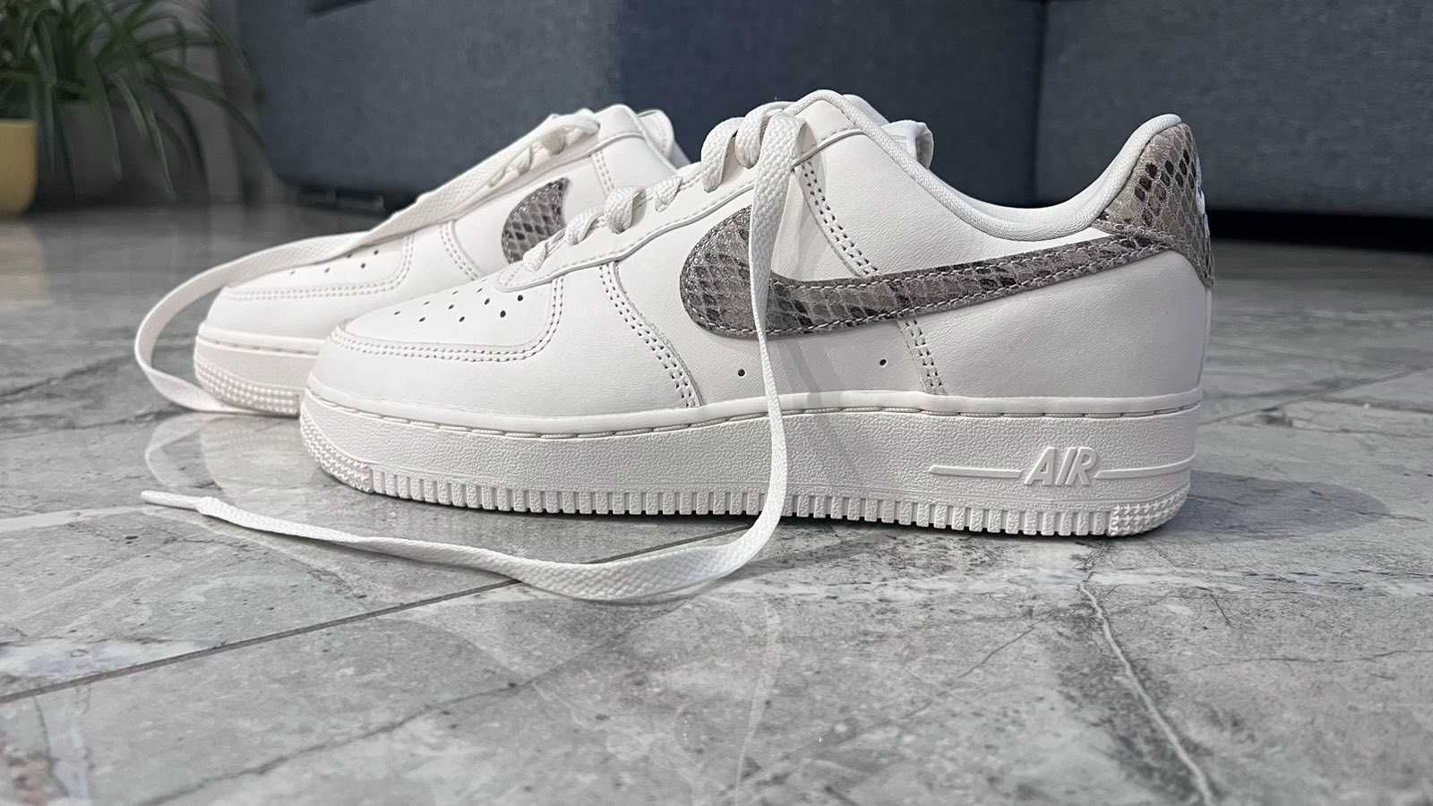 Дамски маратонки Nike Air Force 1