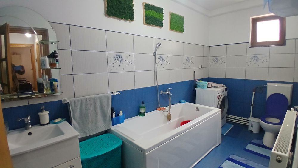 Casa cărămidă construita 2019, Decomandata, 250 m2, 5 camere , central