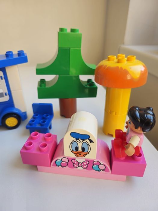 Lego Duplo Casa de vacanta pe roti a familiei, 44 piese