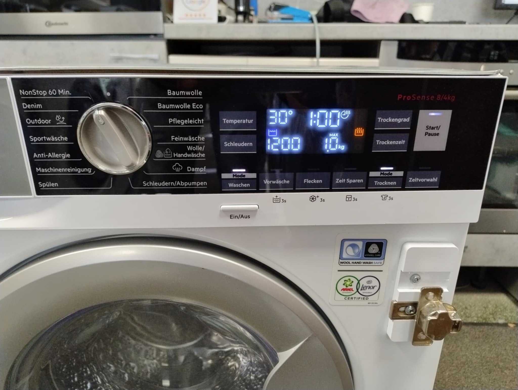 Комбинирана Пералня със сушилня за вграждане AEG-АЕГ 8/4 кг 1600 об/м