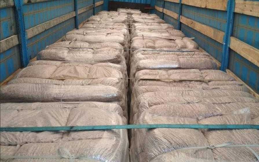 Peleți din lemn (100% pin) - A1 quality -  foarte curați și albi!