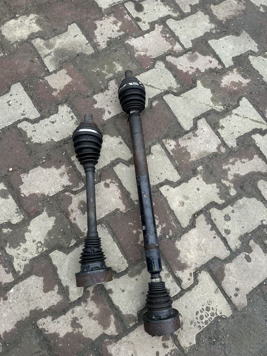 Planetara stanga Volkswagen VW Touran 1.9 TDI AVQ Planetara dreapta