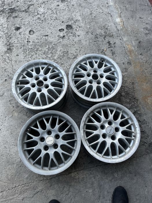 Продам диски на ауди размер 15