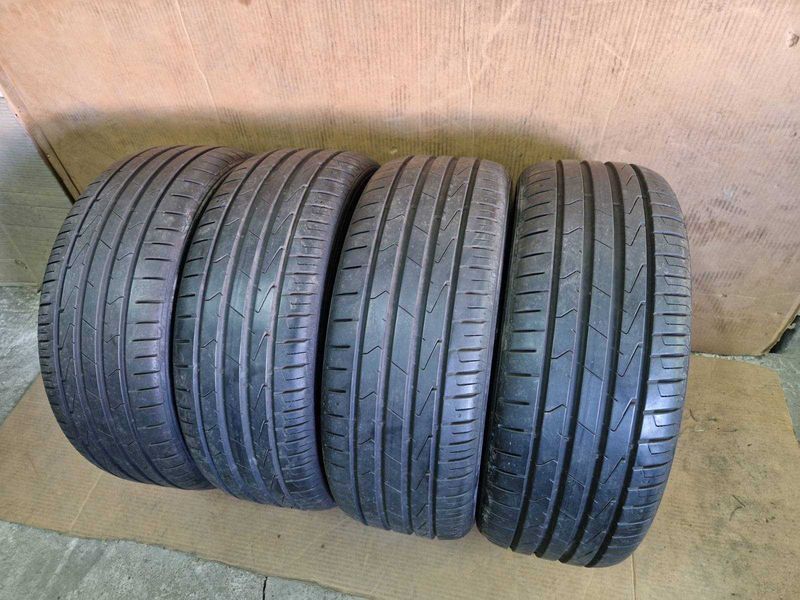4 Hankook R18 215/45
летни гуми
DOT0623