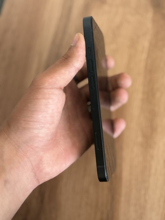 iPhone 13 srocna