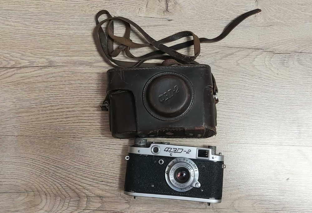 Продам  пленочный  фотоаппарат ФЭД-2