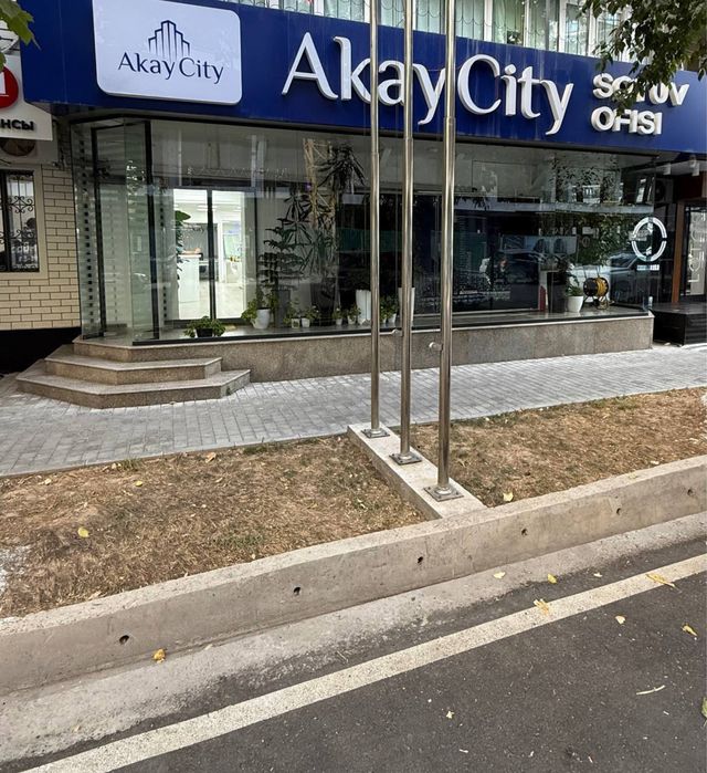 Продается нежилое помещение 140м2+70 подвал, ор-р Акай сити