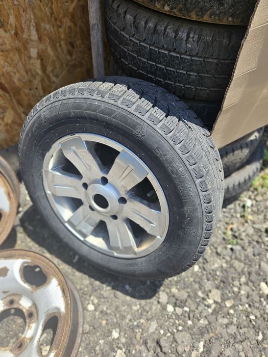 Una bucata roata rezerva suzuki grand vitara 5x139.7 janta aliaj