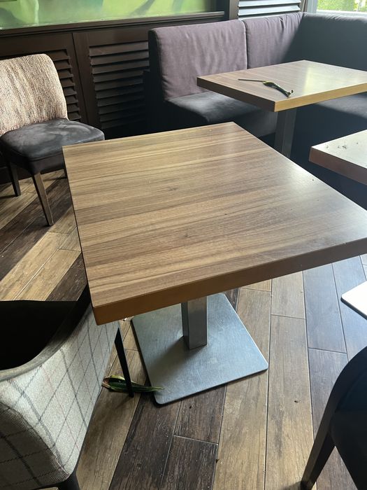 Маси за ресторант, различни цветове и размери