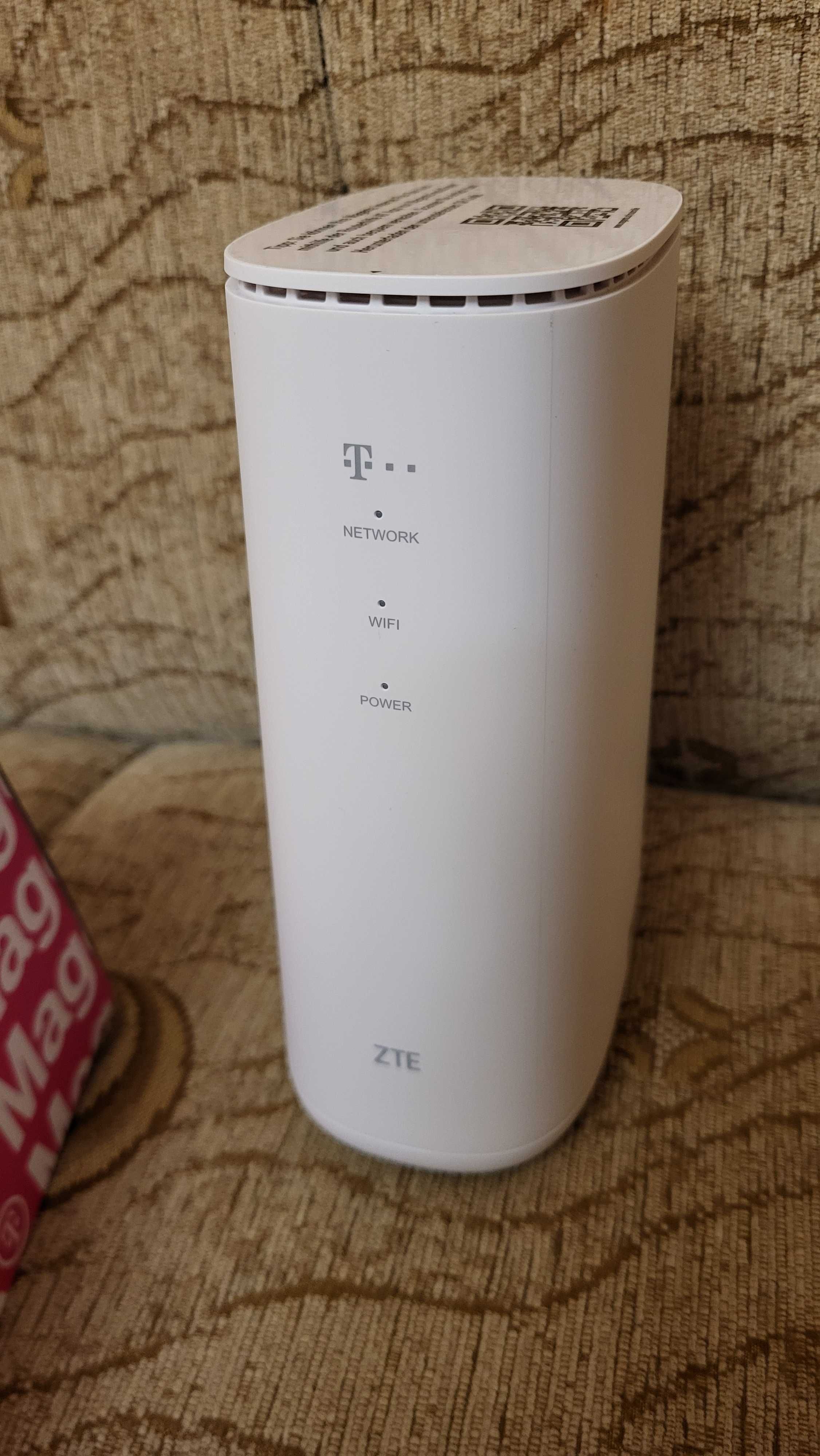 ZTE 4G Router cu sim Magenta MF289D Liber de retea Nou la cutie