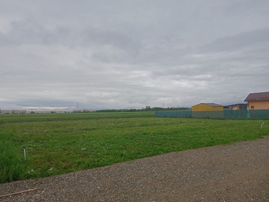 Teren 500 m de vânzare