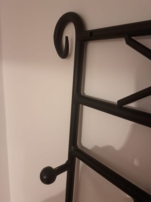 Cuier fier forjat/ cuier metalic de perete