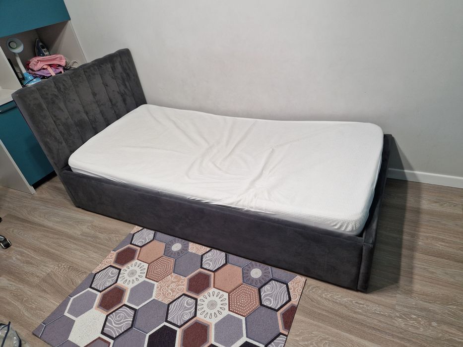 Продам кровать. Размер:210/100