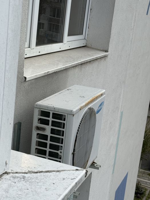 Климатик Samsung с външно тяло