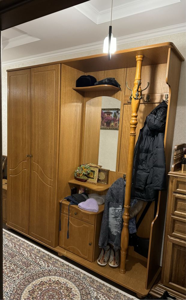 Продам прихожую белорусскую