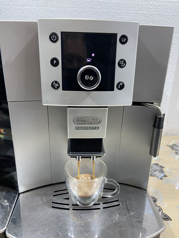 Espresor cafea Delonghi perfecta