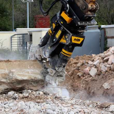 Pulverizator de beton pentru demolări MB Crusher MB PT-1650