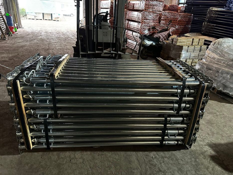 Popi metalici zincati 2m - 3.6m 10,80€ + TVA ( pt minim 500 buc )