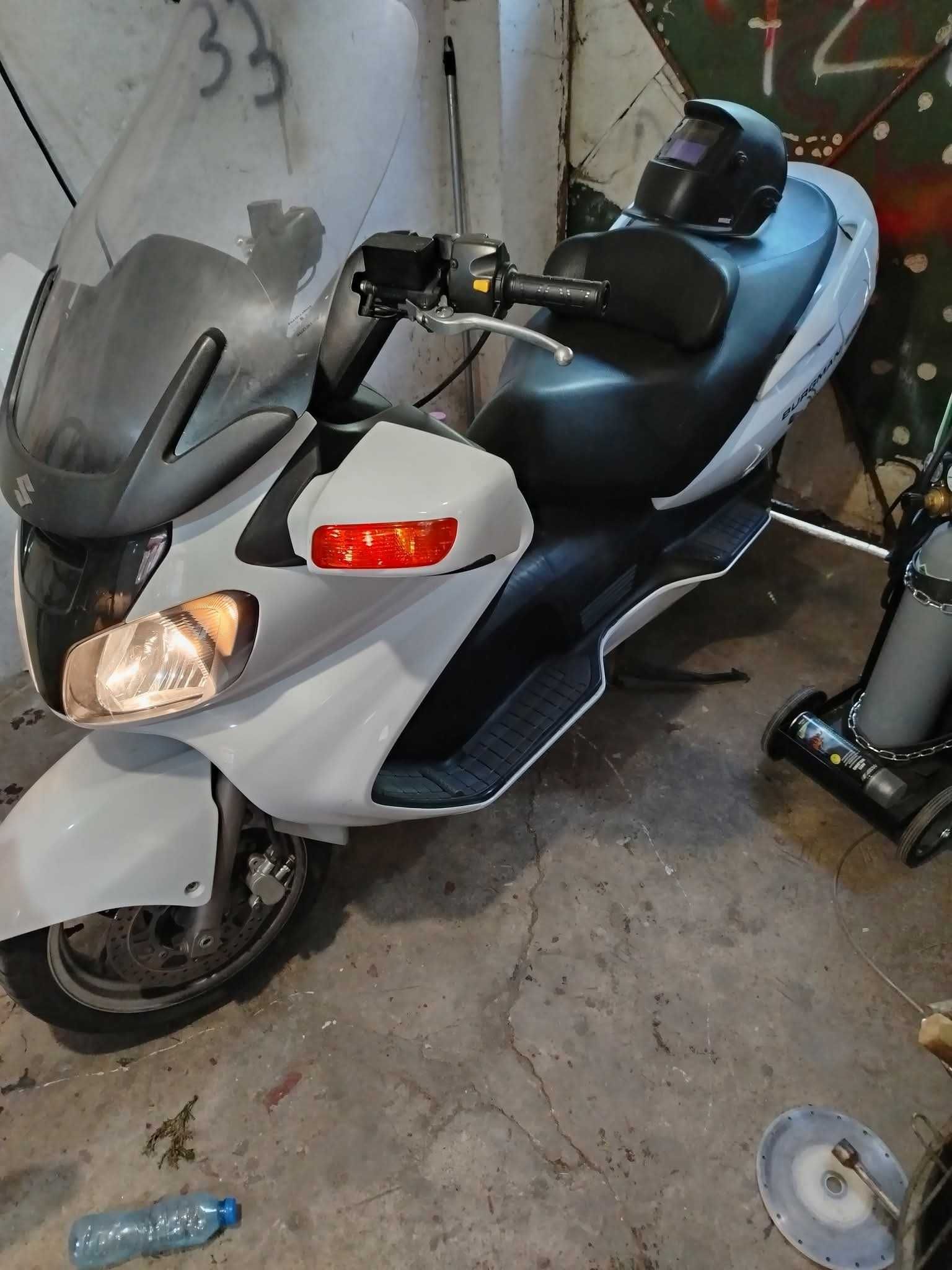 Suzuki  burgman 650