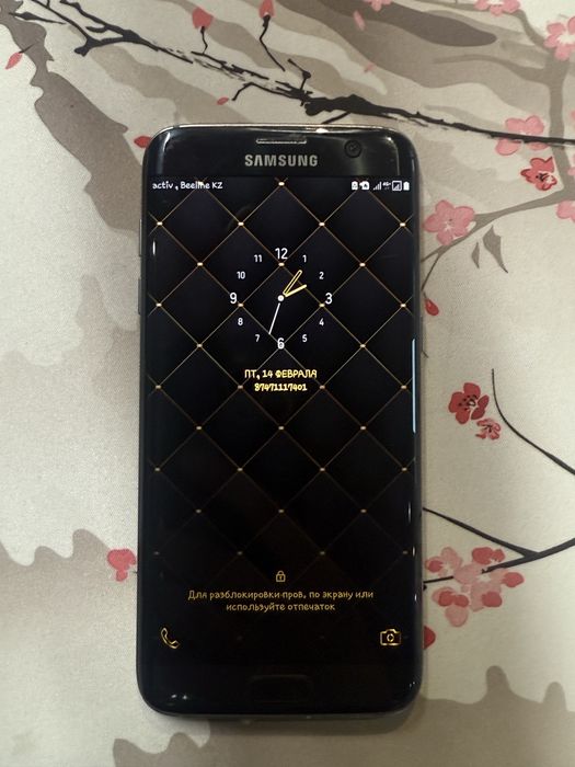 Продам Samsung Galaxy S7edge в хорошем состоянии