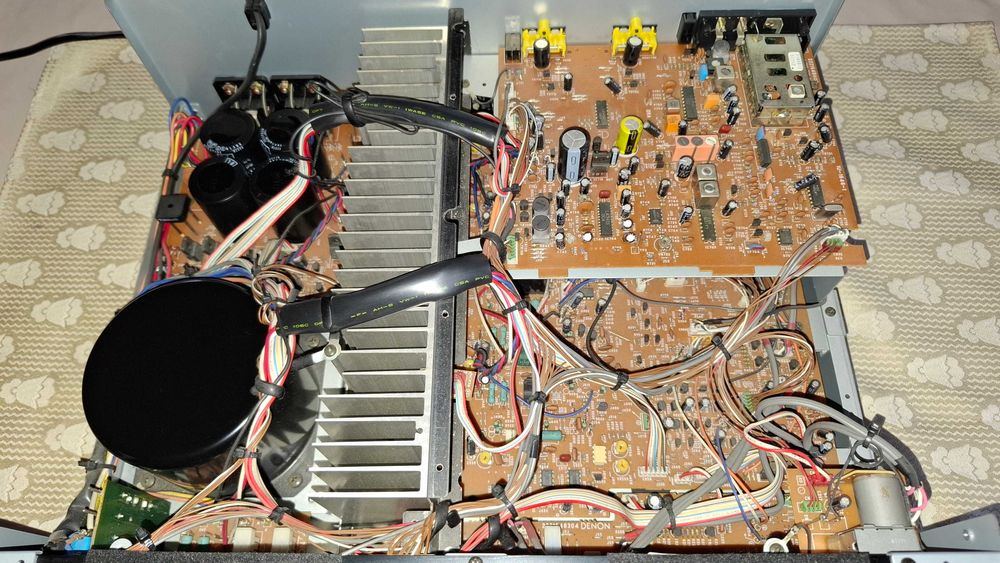 Amplificator DENON DRA-825 R