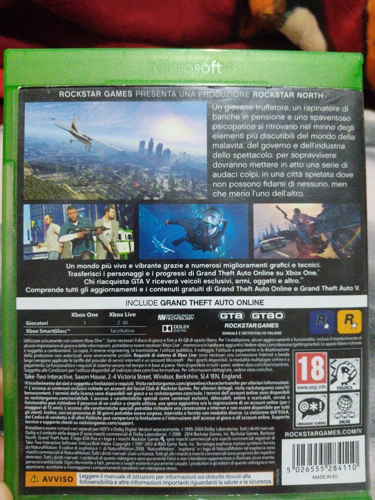Vând jocuri GTA 5 Xbox One s