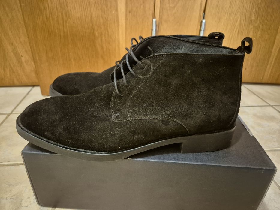 Vand pantofi din piele intoarsa pentru barbati, marca Scoth & Soda