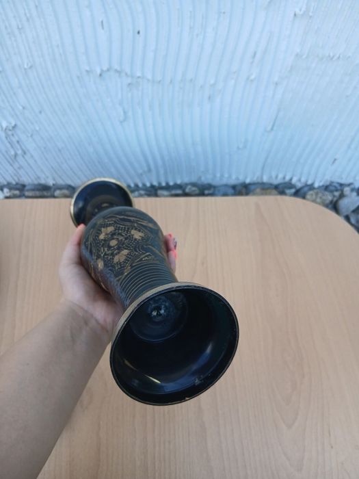 Бронзова ваза с гравюри цена 45лв