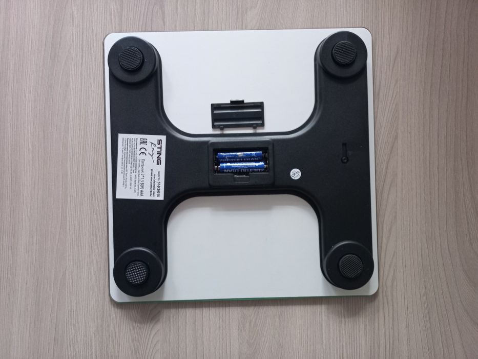 Весы электронные напольные, умные.